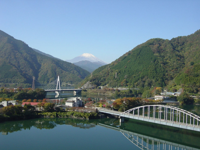 丹沢湖畔千代の沢園地展望台